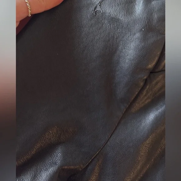 Levi’s Faux Leather Jacket - Picture 11 of 12